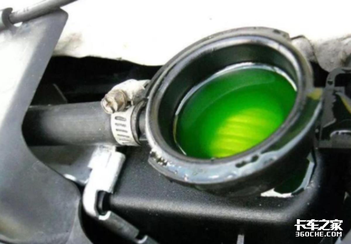 Heavy truck cooling and heat dissipation know how much coolant is the most critical.